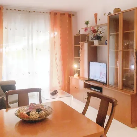 Nice In With 2 Bedrooms And Wifi